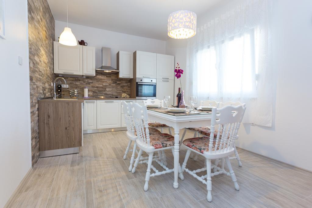 Apartment Perunika Задар Экстерьер фото