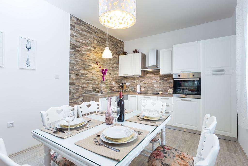 Apartment Perunika Задар Экстерьер фото